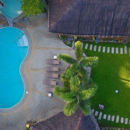 Nabulao Beach Resort Hinoba-an Eksteriør billede
